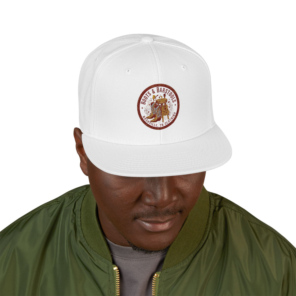 Embroidered Lion Crest Snapback Hat — Classic White & Black Baseball Cap
