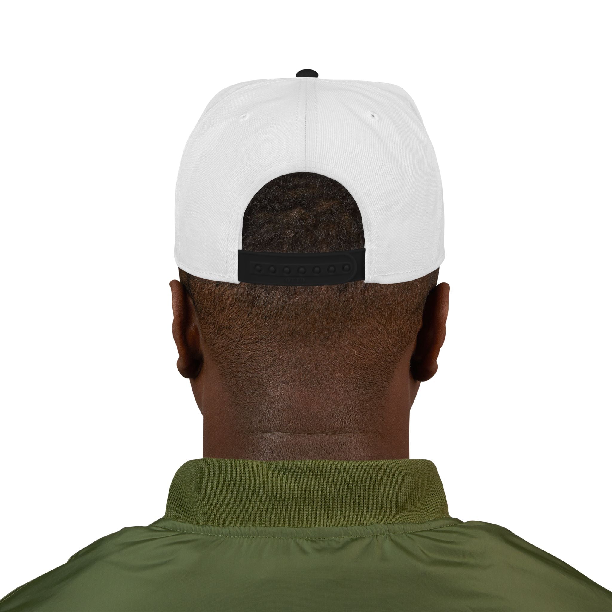 Embroidered Lion Crest Snapback Hat — Classic White & Black Baseball Cap